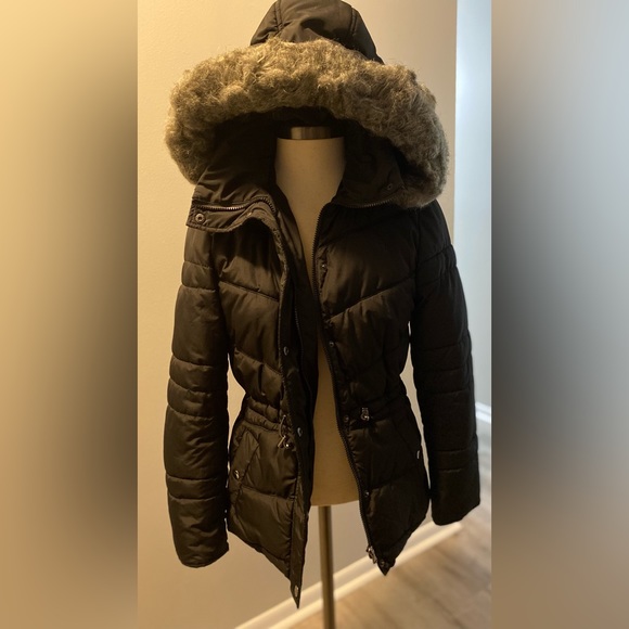 St. John’s Bay Hooded Puff Jacket. GUC Removable hood, warm & cozy - Sz Sm - Picture 7 of 11